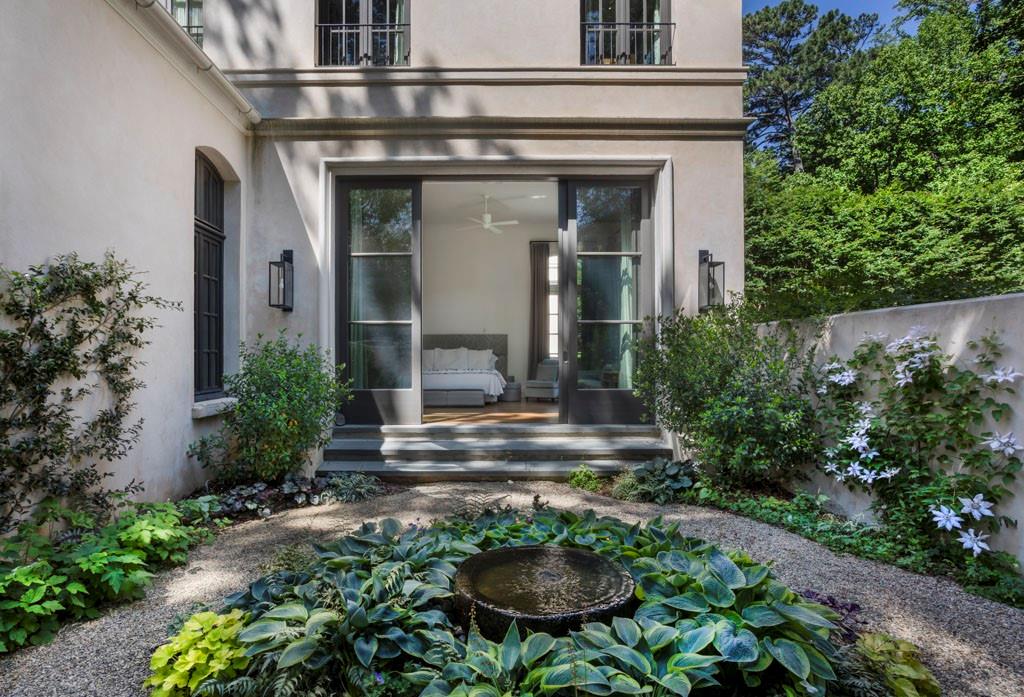 Tuxedo Park - Residential