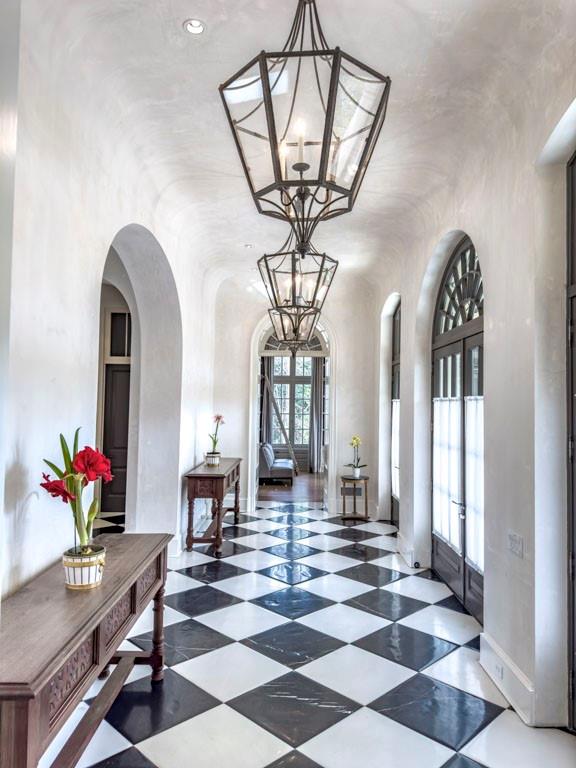 Tuxedo Park - Residential