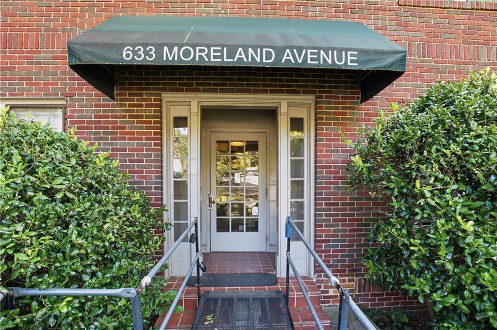 633 Moreland Avenue NE 4