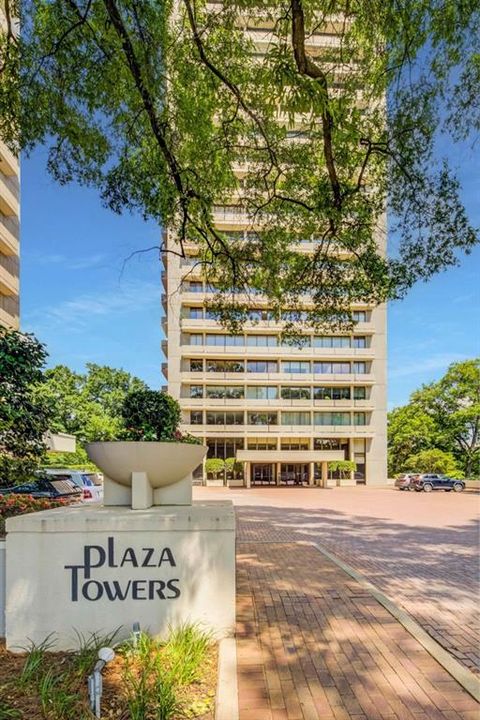 2575 Peachtree Road NE 15F Atlanta GA 30305