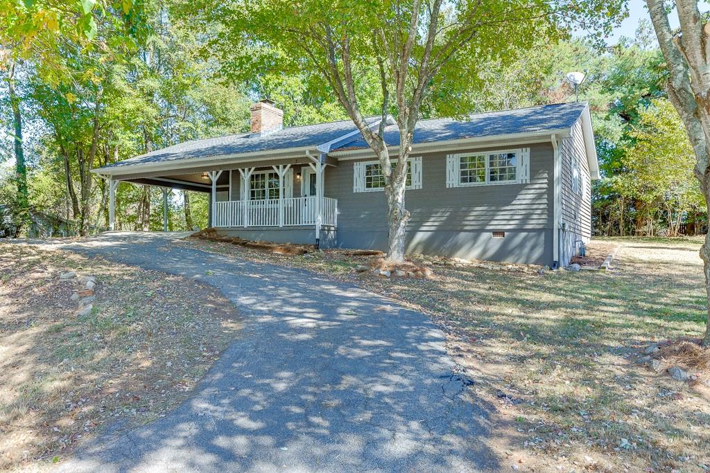 5837 Meadow View Lane