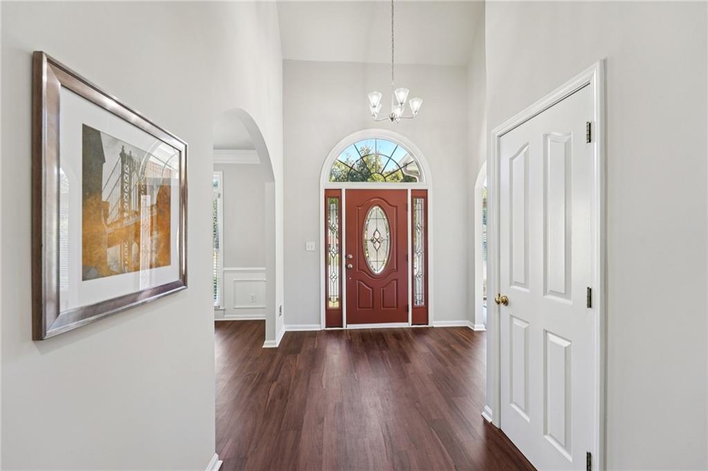 5440 Vicarage Walk