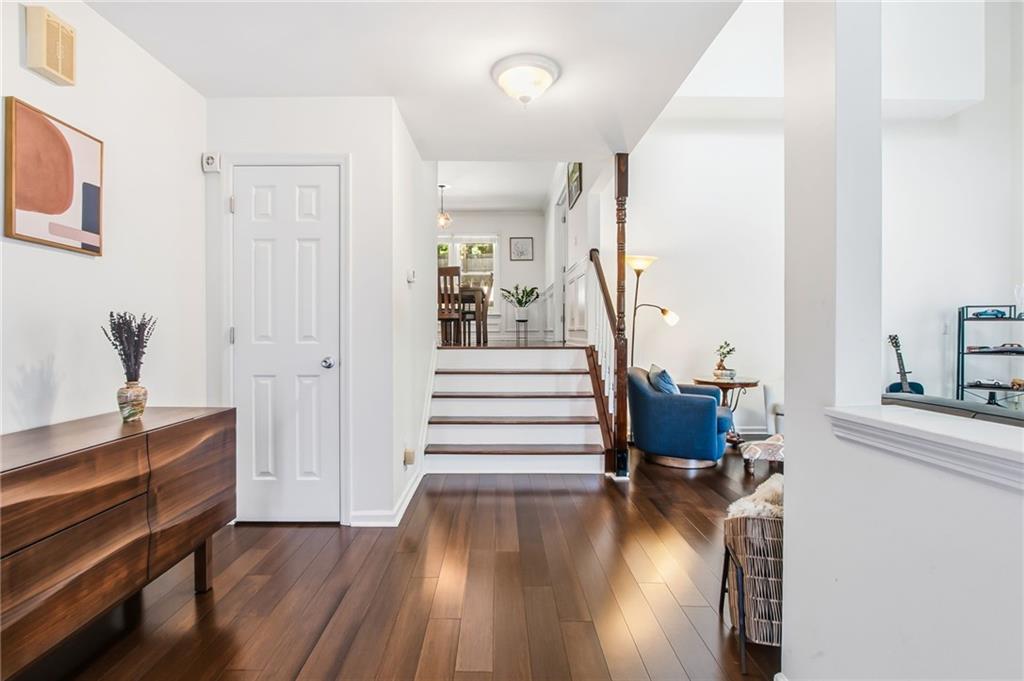 140 River Terrace Point