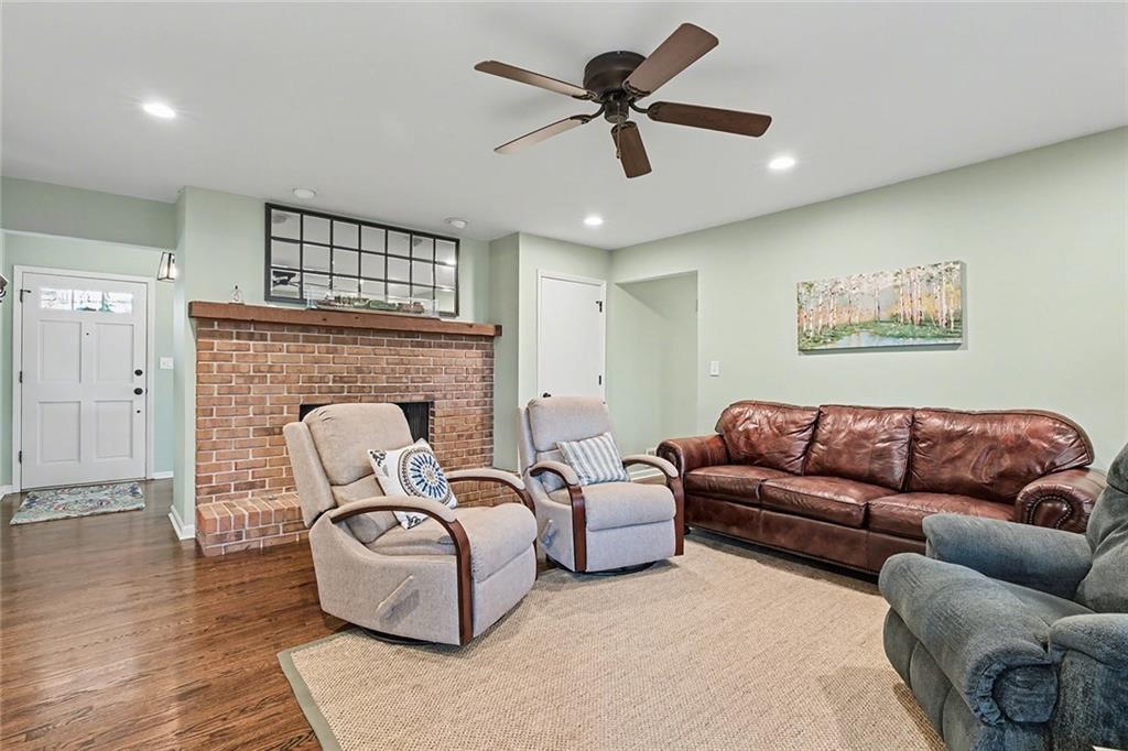 3690 Hickory Circle SE