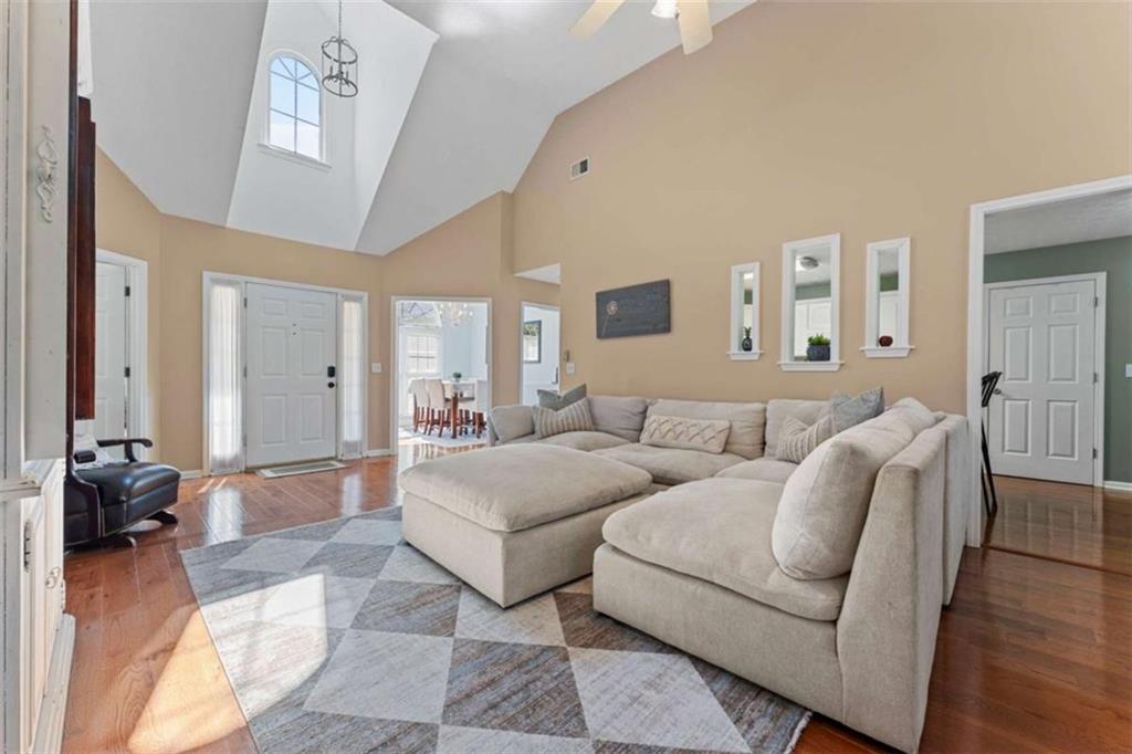 7 Crestview Lane