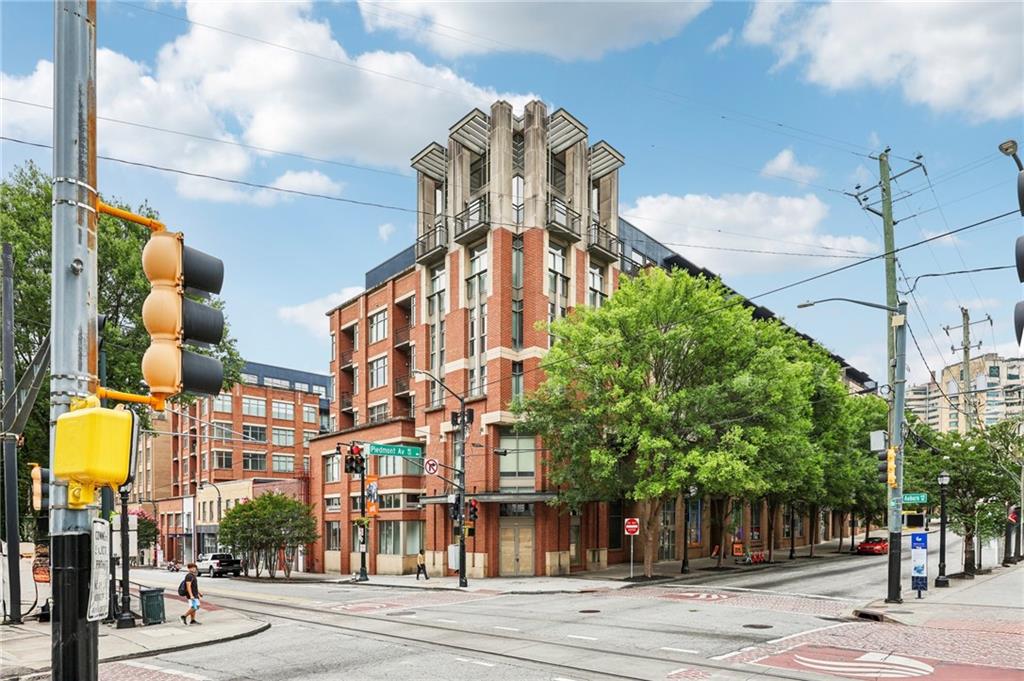 171 Auburn Avenue NE 210