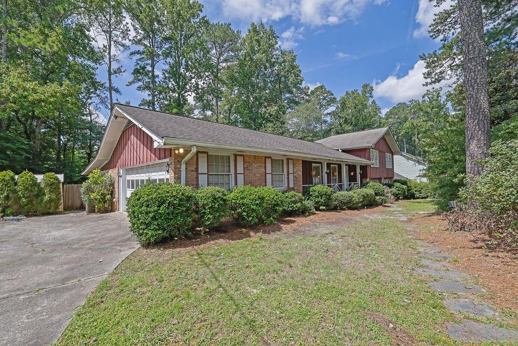 1653 Kings Down Circle