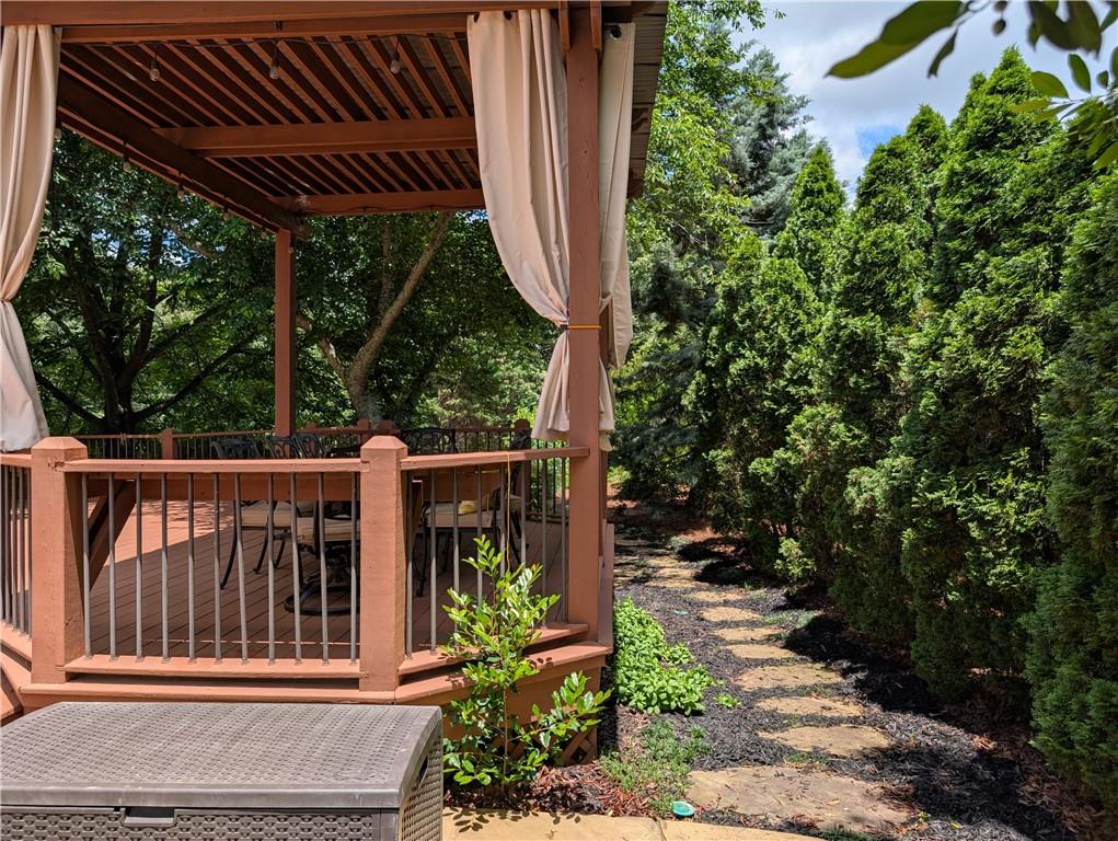 3350 Bluff Oak Court
