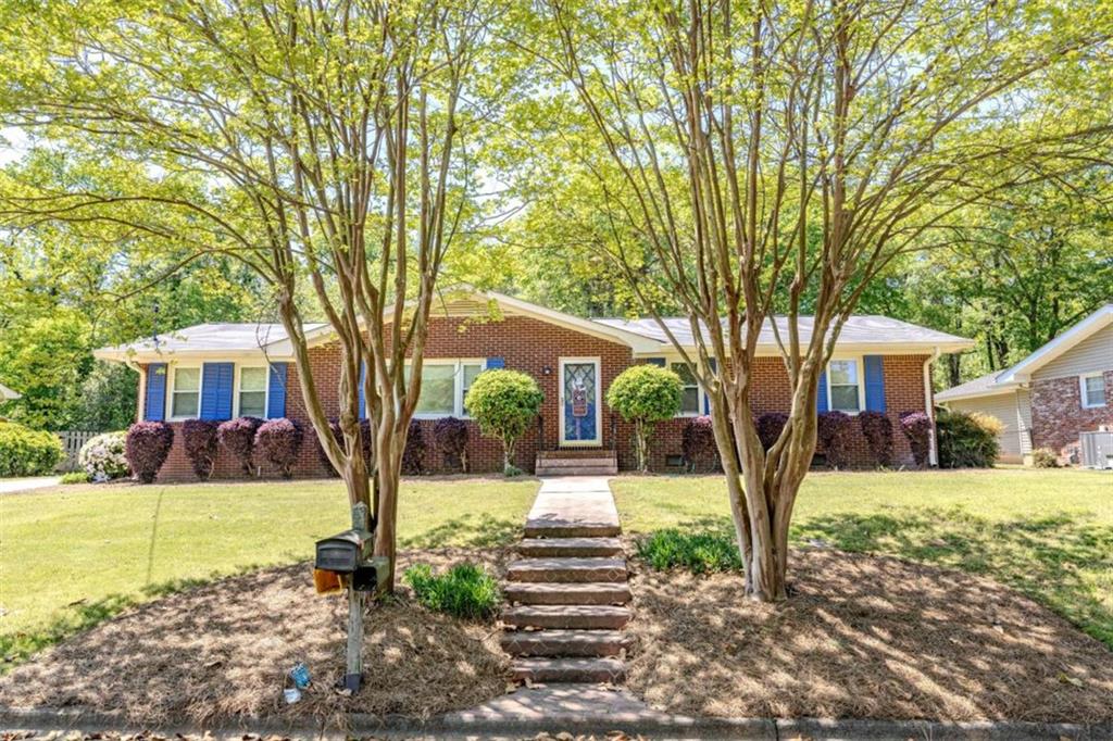 106 Parkway Drive, Rome, Georgia image 2