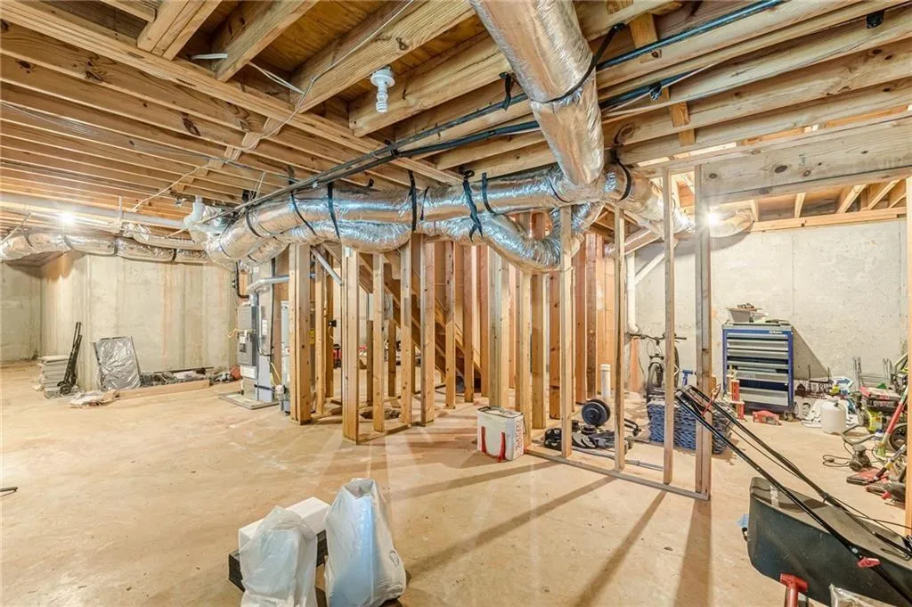 Smyrna, Georgia 30082, United States, 4 Bedrooms Bedrooms, ,3 BathroomsBathrooms,Residential,Active,192078