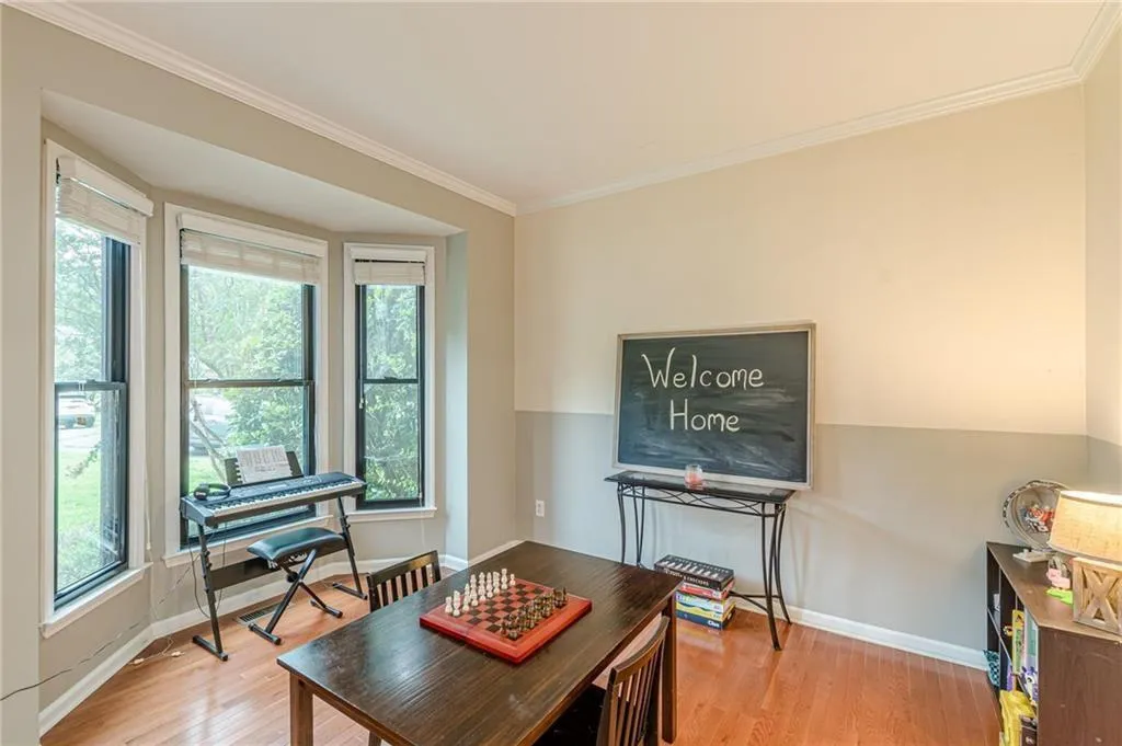 Smyrna, Georgia 30082, United States, 4 Bedrooms Bedrooms, ,3 BathroomsBathrooms,Residential,Active,192078