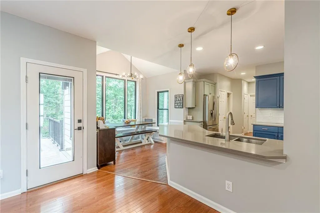 Smyrna, Georgia 30082, United States, 4 Bedrooms Bedrooms, ,3 BathroomsBathrooms,Residential,Active,192078