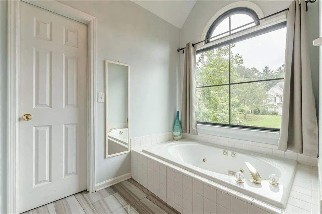 Smyrna, Georgia 30082, United States, 4 Bedrooms Bedrooms, ,3 BathroomsBathrooms,Residential,Active,192078