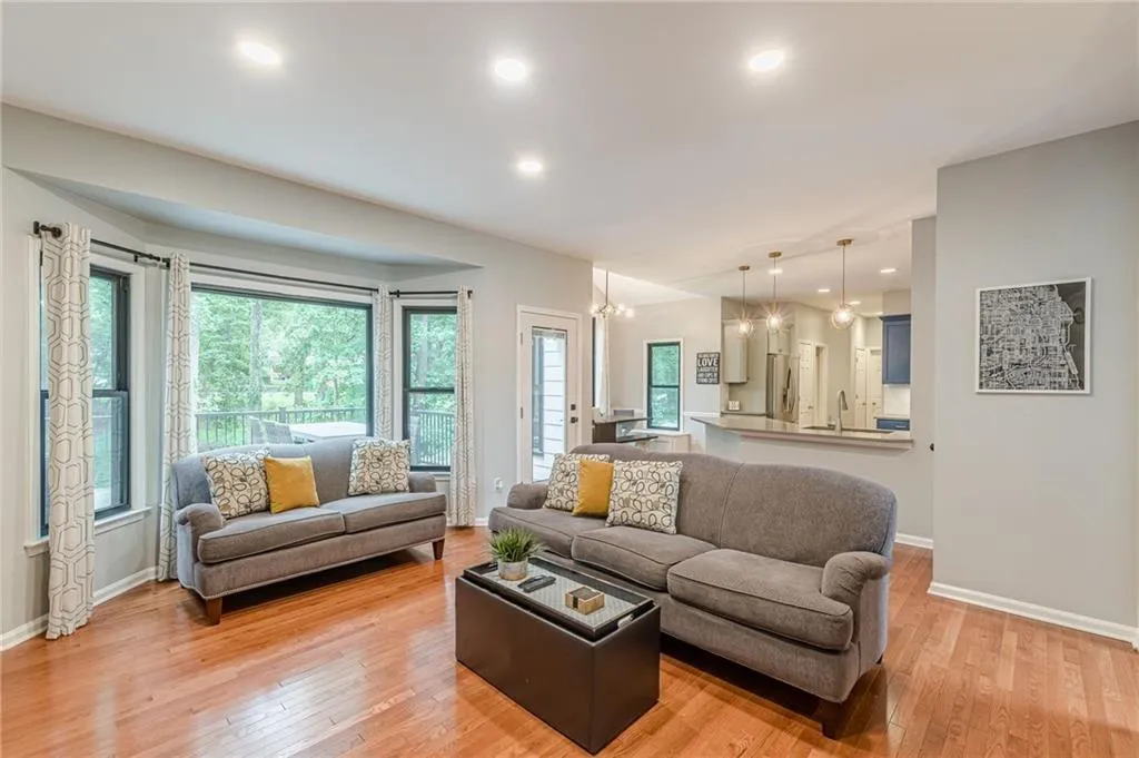 Smyrna, Georgia 30082, United States, 4 Bedrooms Bedrooms, ,3 BathroomsBathrooms,Residential,Active,192078