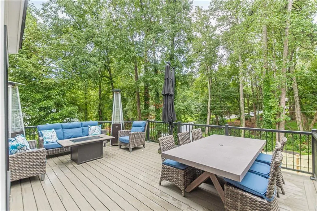 Smyrna, Georgia 30082, United States, 4 Bedrooms Bedrooms, ,3 BathroomsBathrooms,Residential,Active,192078