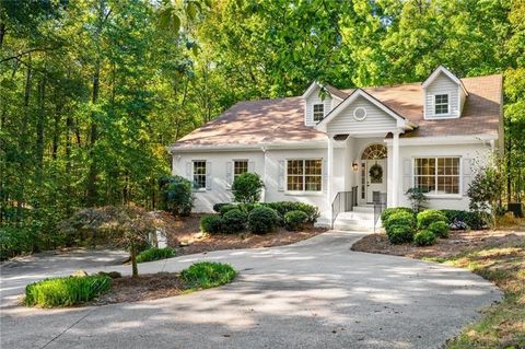 Homes For Sale - 16218 Henderson Road<br/> Milton, GA 30004