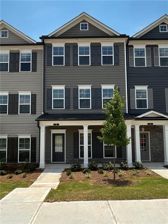 Brand New 3-Bed, 3.5-Bath Townhome in Prime Newnan Location! Be the first to live in this stunning new construction townhome in one of Newnan's most desirable, walkable communities! This 3-bedroom, 3.5-bath rental offers modern design, upscale finishes, and unbeatable convenience-just steps from grocery stores, restaurants, and the scenic LINC trail. The flexible layout includes a bedroom with a full bath on the main level, perfect for guests or a home office. Upstairs, you'll find two additional bedrooms, each with its own private bath. Highlights include: All new appliances-including washer, dryer, and refrigerator. Stylish upgrades: accent walls, ceiling fans, covered back deck Community amenities: walking path, pickleball court, basketball court Enjoy low-maintenance, modern living in an active, friendly neighborhood. This brand-new home won't last-apply today!