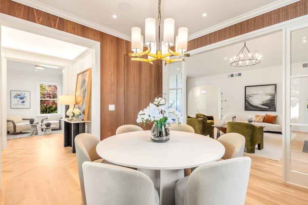 1323 N Highland Avenue NE