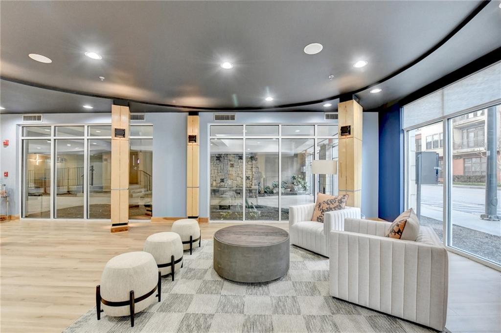 390 17th st #4013 Street 4013