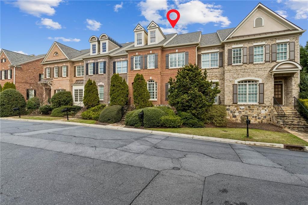 592 Parkside Village Way NW