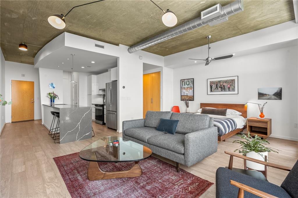 943 Peachtree Street NE 1414