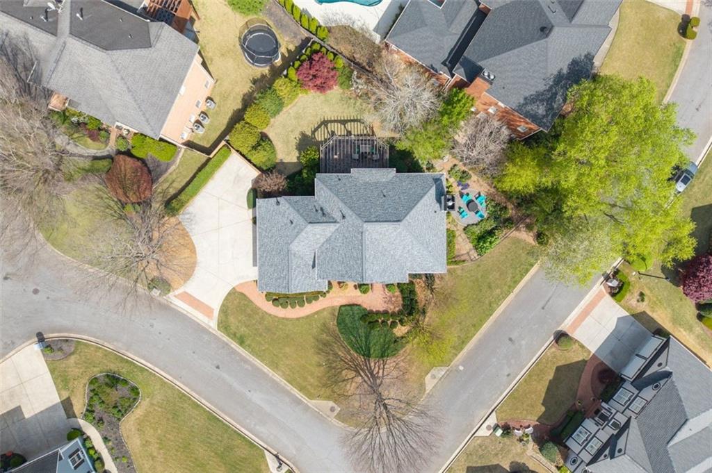 5334 Lake View Club