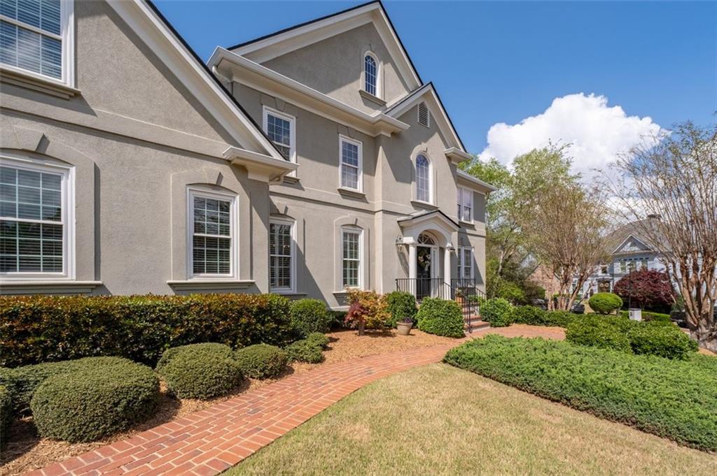 5334 Lake View Club