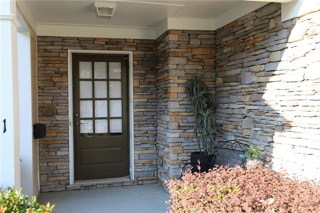 231 Abercorn Way