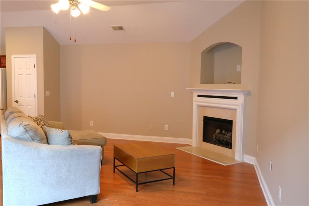 231 Abercorn Way