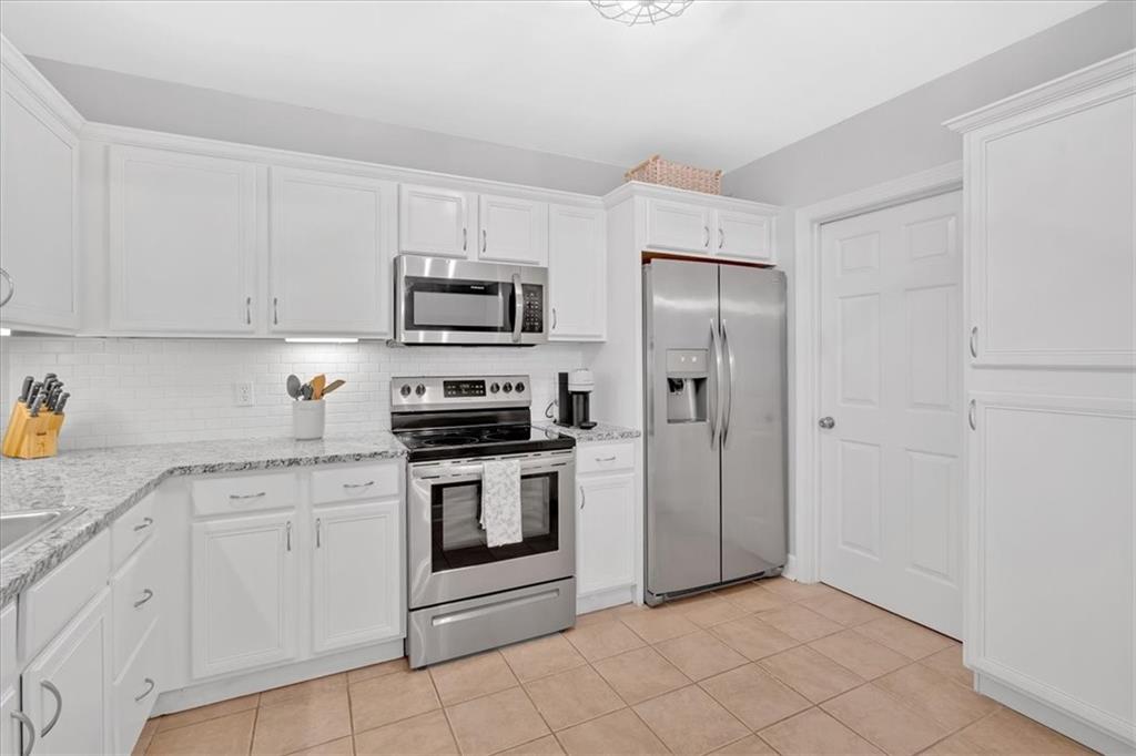 4 Mount Vernon Circle, Atlanta, Georgia image 9