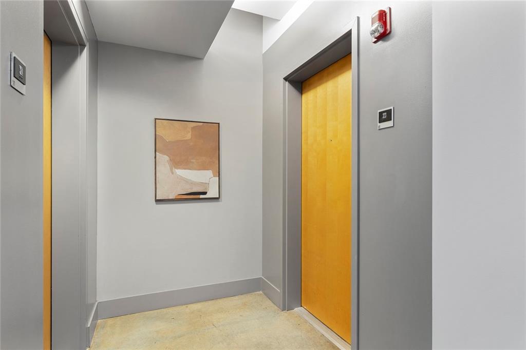 245 N Highland Avenue NE 323