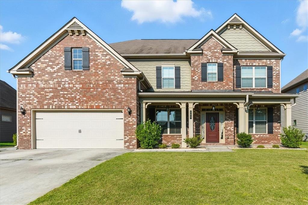 Welcome to 103 Gray Trl, a stunning 5 bed / 4 bath home in a desirable Acworth swim & tennis community. This home features hardwood floors, an open-concept kitchen and living room with granite countertops, stainless steel appliances, and a cozy fireplace. The spacious master suite includes double vanities, a soaking tub, and a separate shower. Additional bedrooms are generously sized, offering comfort for family or guests.
Enjoy the fenced backyard with a custom firepit, perfect for entertaining, along with a charming covered front porch. With HOA amenities including pool and tennis courts, plus convenient access to schools, shopping, dining, and major highways, this home offers the perfect mix of style and convenience.