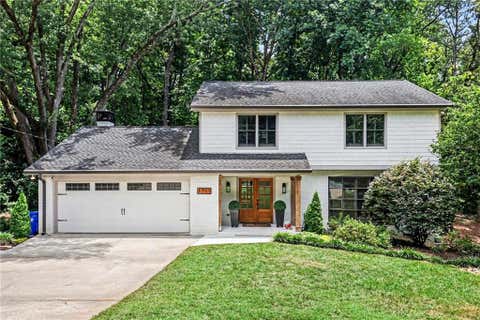 Photo of 1711 W Nancy Creek Drive NE, Atlanta, GA 30319 (MLS # 7798915)