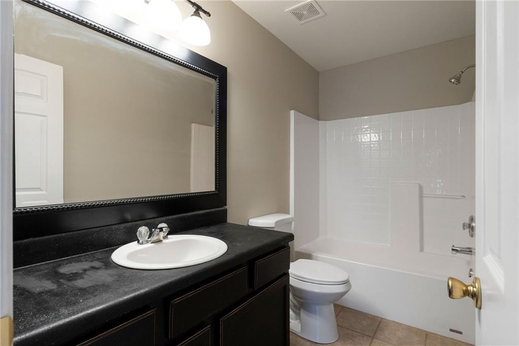 100 Avalon Drive, Calhoun, Georgia image 17