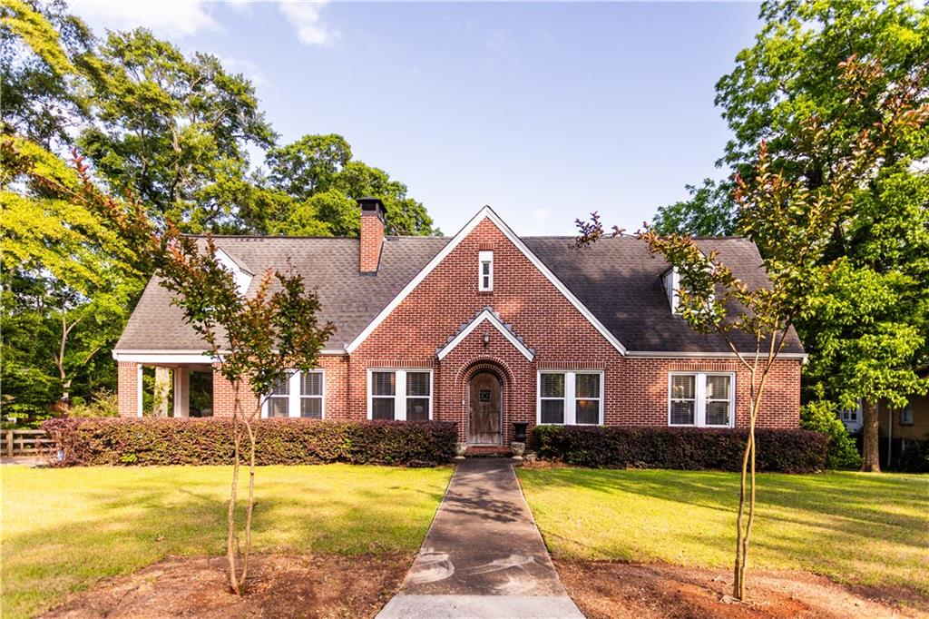 Photo 1 of 71 — 346 N Cherokee Road, Social Circle, GA 30025
