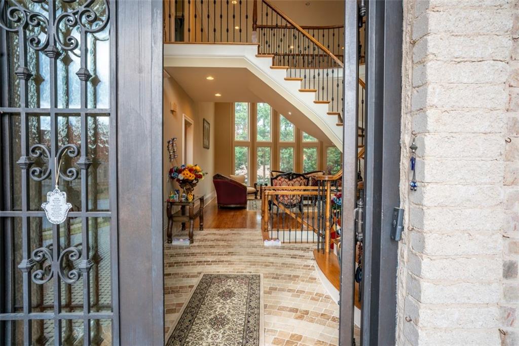 2267 VALLA PARC Court