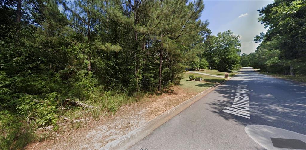 3890 Mountain Way Cove, Snellville, Georgia image 4