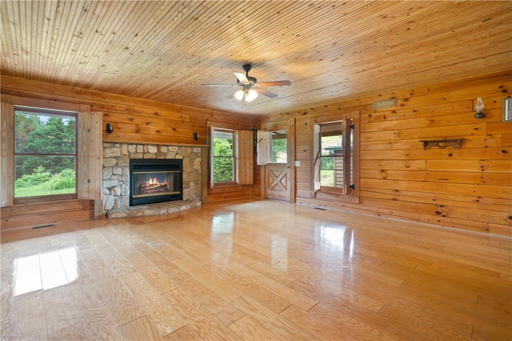 315 Woody Road NW
