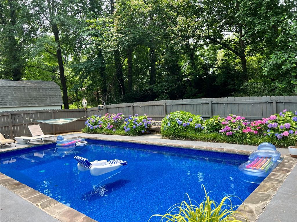 444 Concord Woods Drive SE