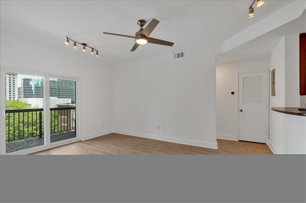 1075 Peachtree Walk #A421, Atlanta, Georgia image 16
