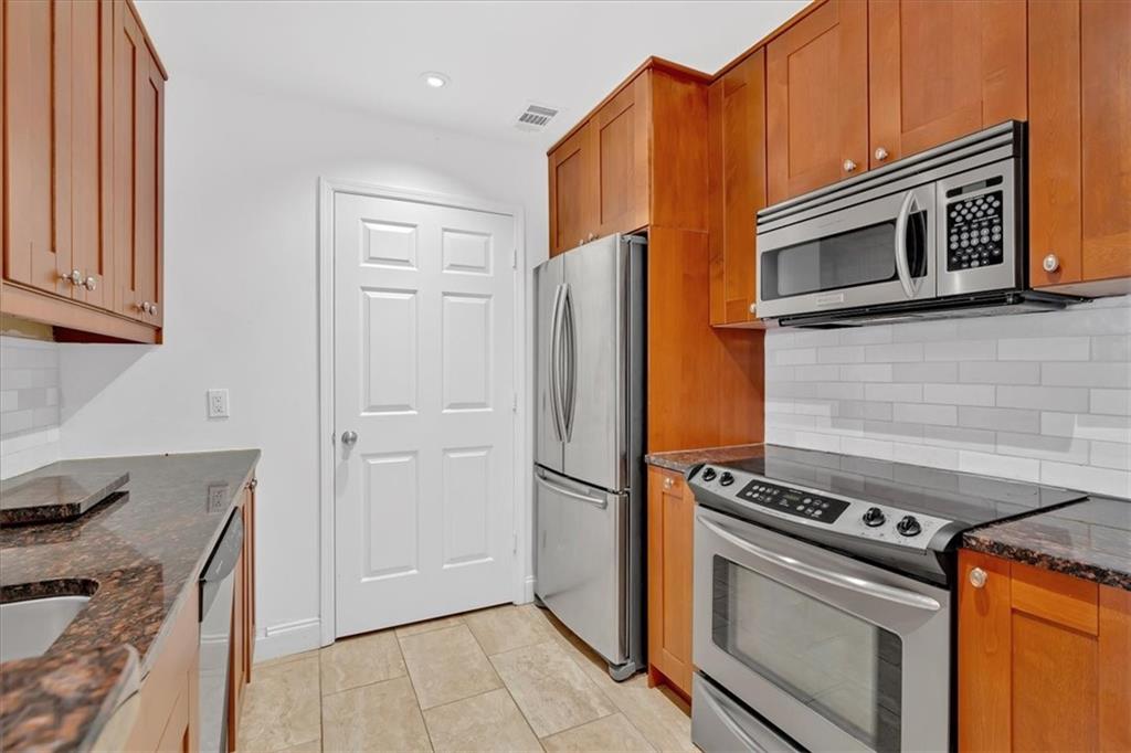 1075 Peachtree Walk #A421, Atlanta, Georgia image 6