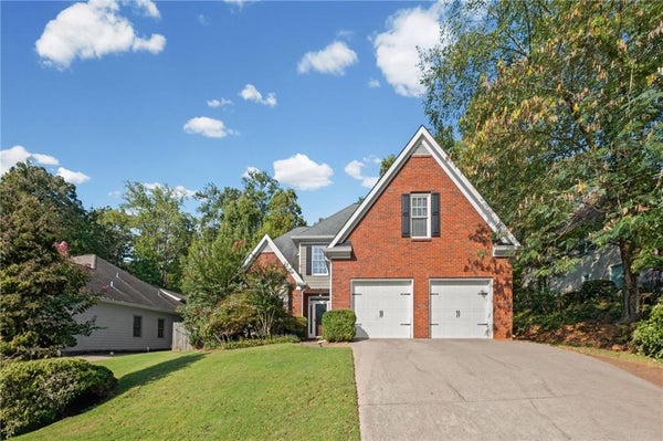 310 VICKERY CIR, ROSWELL, GA 30075 - Image a3eb11b12ff34ac5ce41aa89b21ba417/2357521082