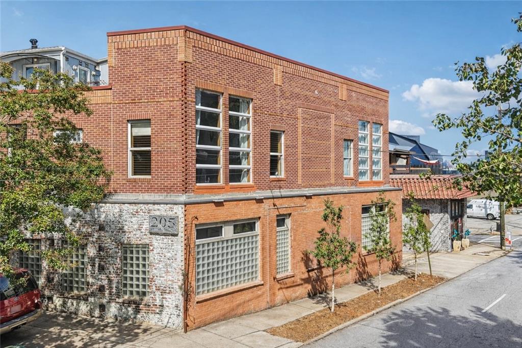 205 Walker Street SW G8