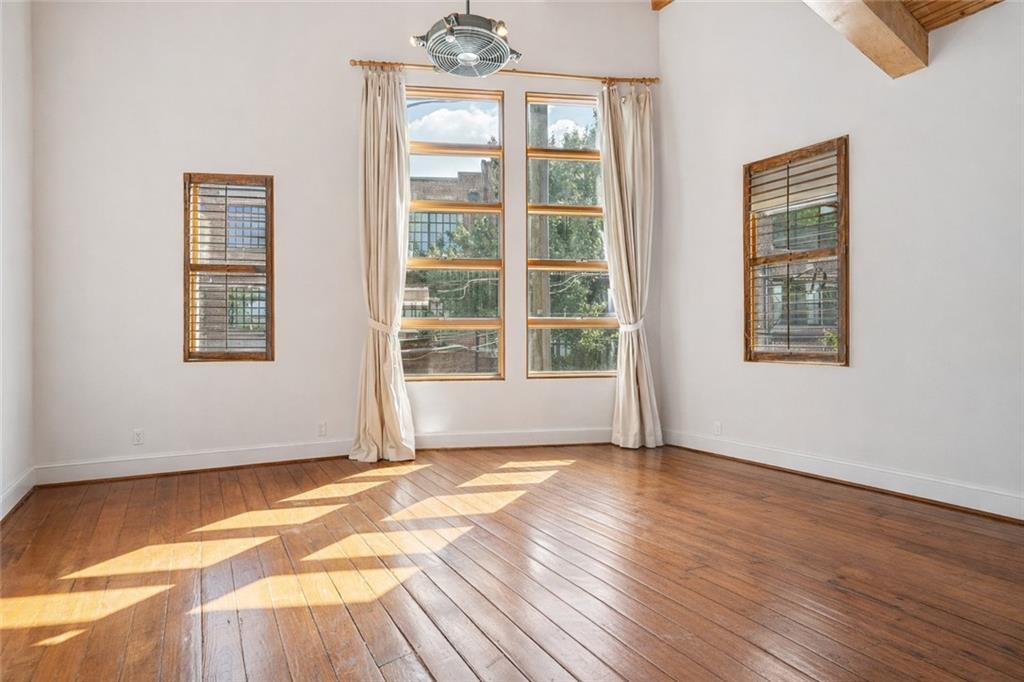 205 Walker Street SW G8