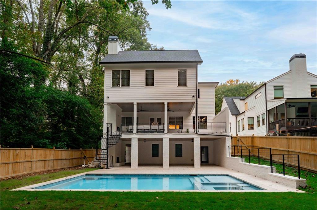 1331 Greenland Drive NE