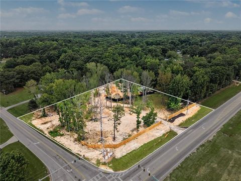 Vacant Land For Sale - 1125 Highway 81<br/> Loganville, GA 30052