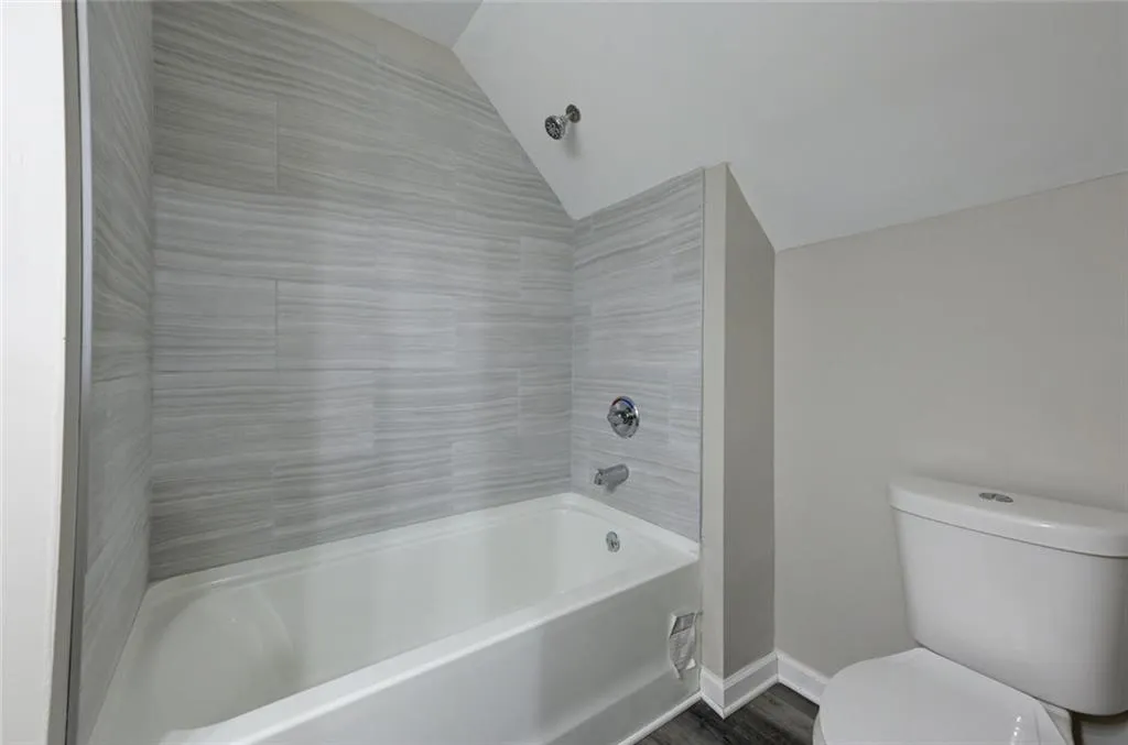 Locust Grove, Georgia 30248, United States, 5 Bedrooms Bedrooms, ,3 BathroomsBathrooms,Residential,Active,240489