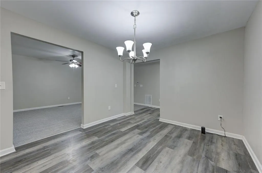 Locust Grove, Georgia 30248, United States, 5 Bedrooms Bedrooms, ,3 BathroomsBathrooms,Residential,Active,240489