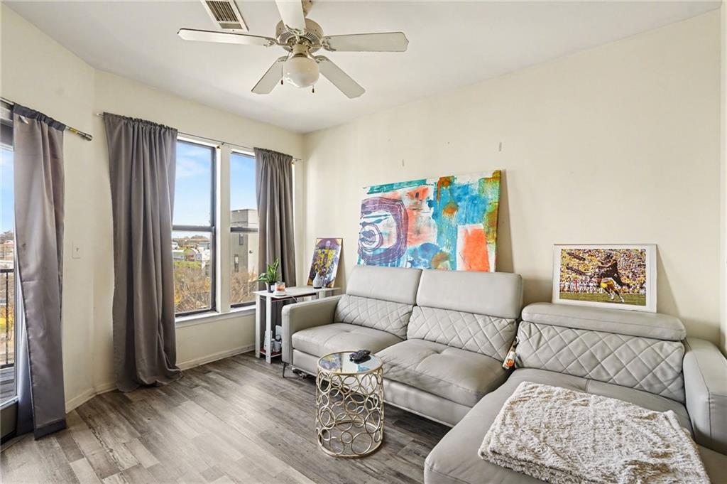 898 Oak Street SW 3422