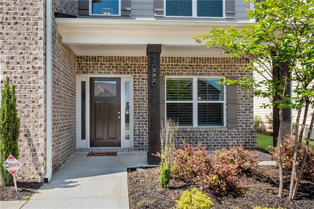 582 Eagles Nest Circle